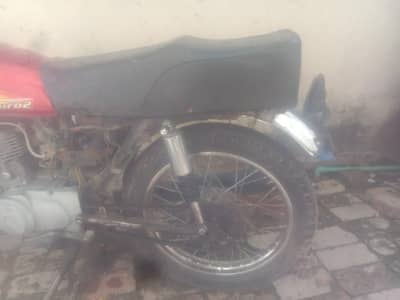 united 125 bike for sale 2014 model first read description plzzz