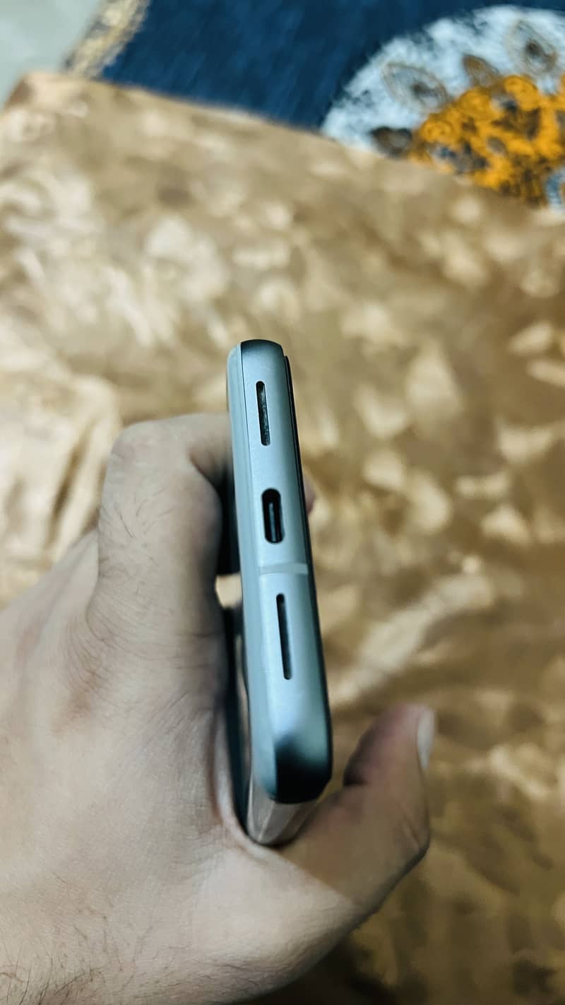 Google Pixel 8 0