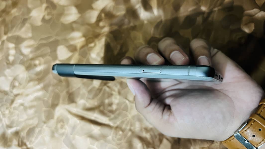 Google Pixel 8 2