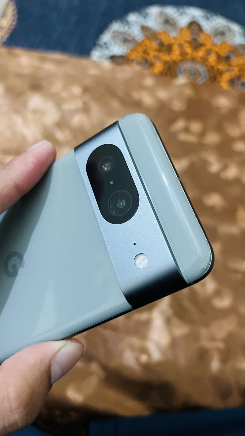 Google Pixel 8 3