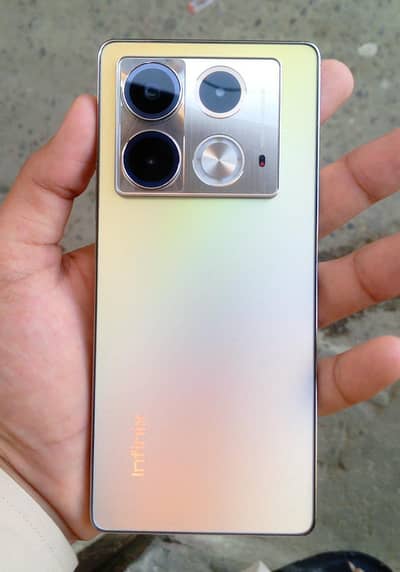 Infinix Note 40