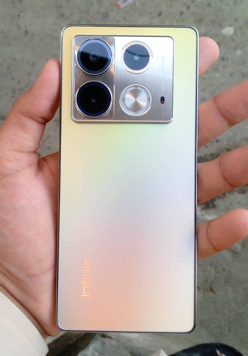 Infinix Note 40 0