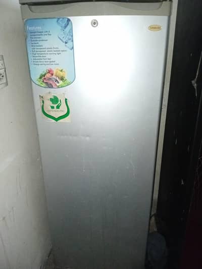Kenwood Upright Freezer KDF-222V – 183L