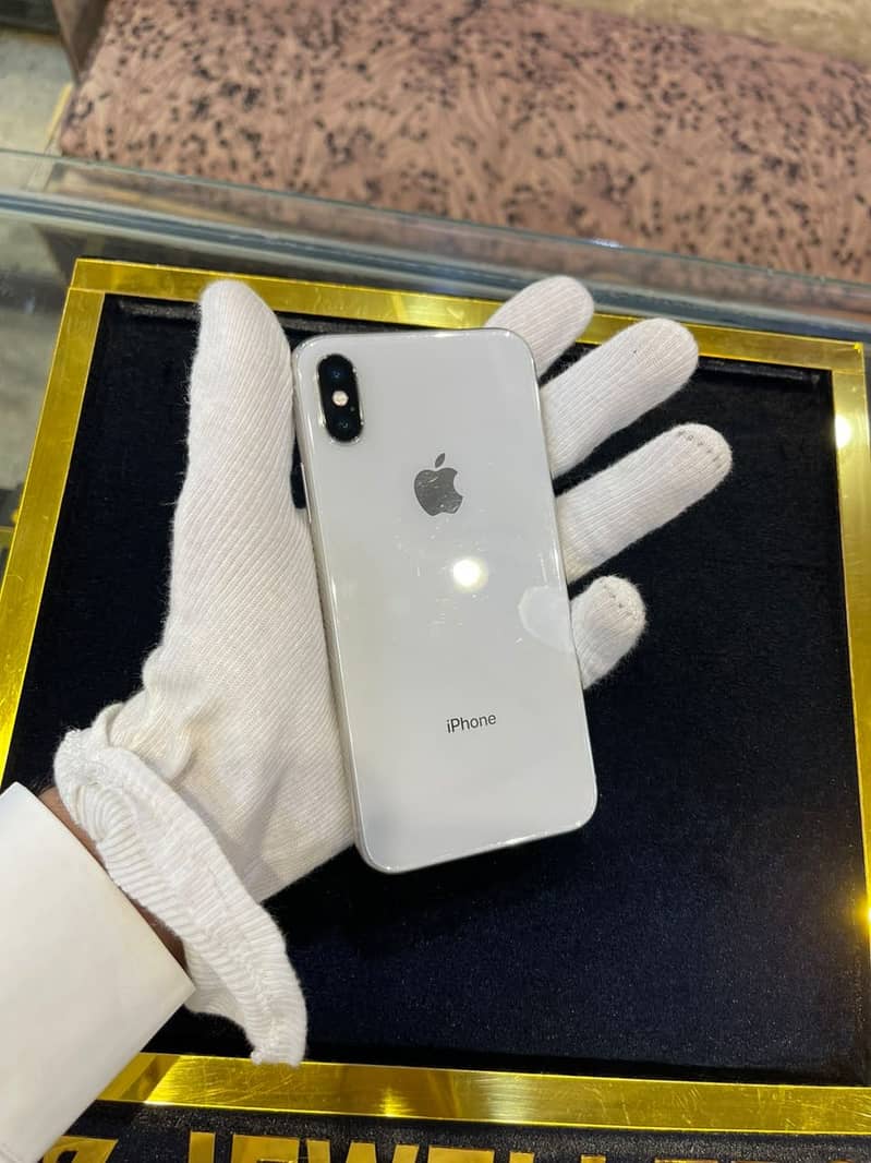 Apple iPhone X 10
