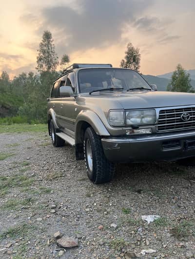 Toyota Land Cruiser 1990 import 2016