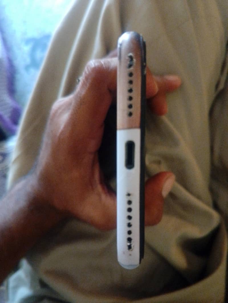Apple iPhone 8 Plus 1