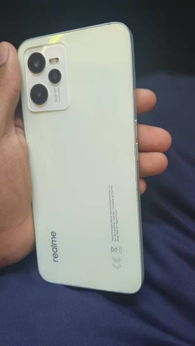 Realme C35