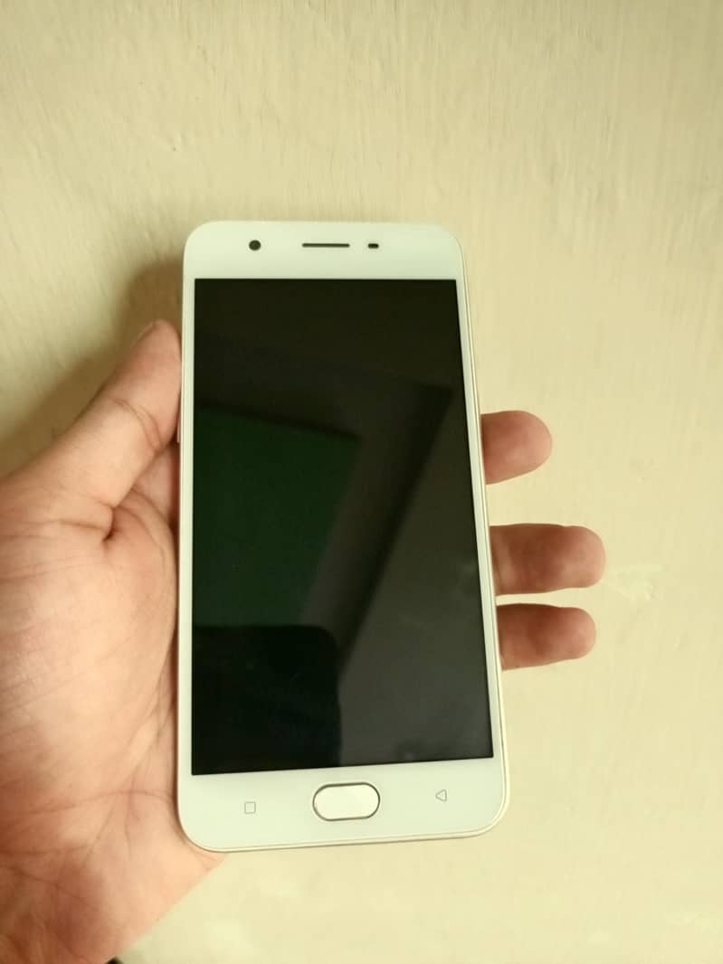 OPPO A57 1