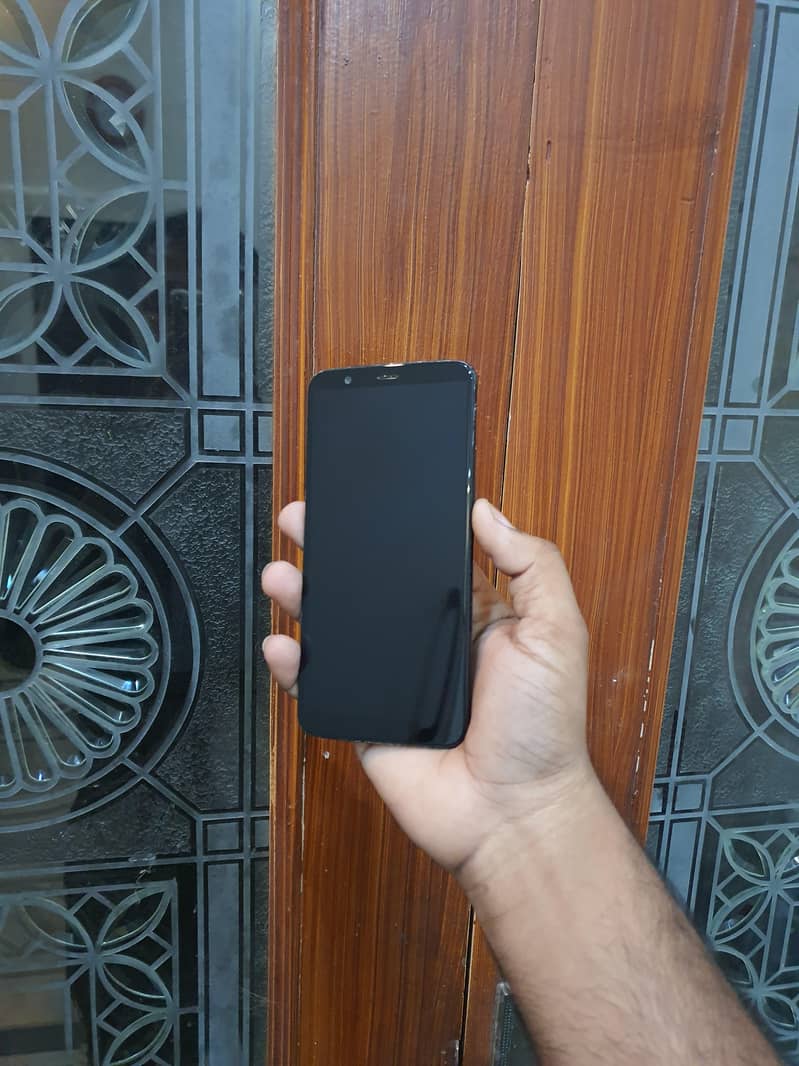 One Plus 5T 1