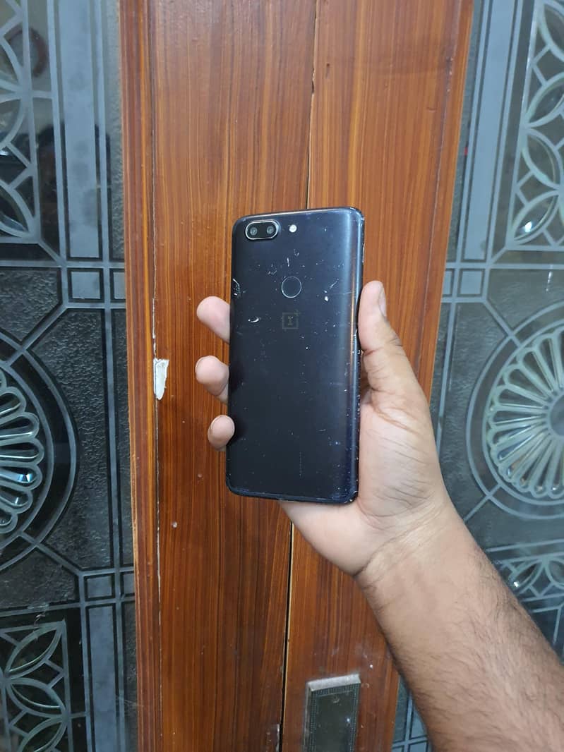 One Plus 5T 3