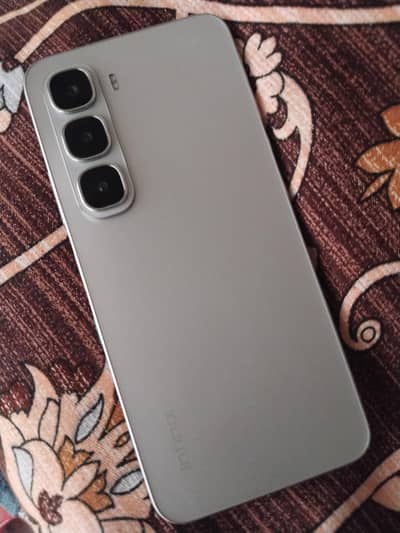 Infinix hot60i