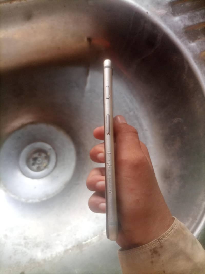 Apple iPhone 6 1