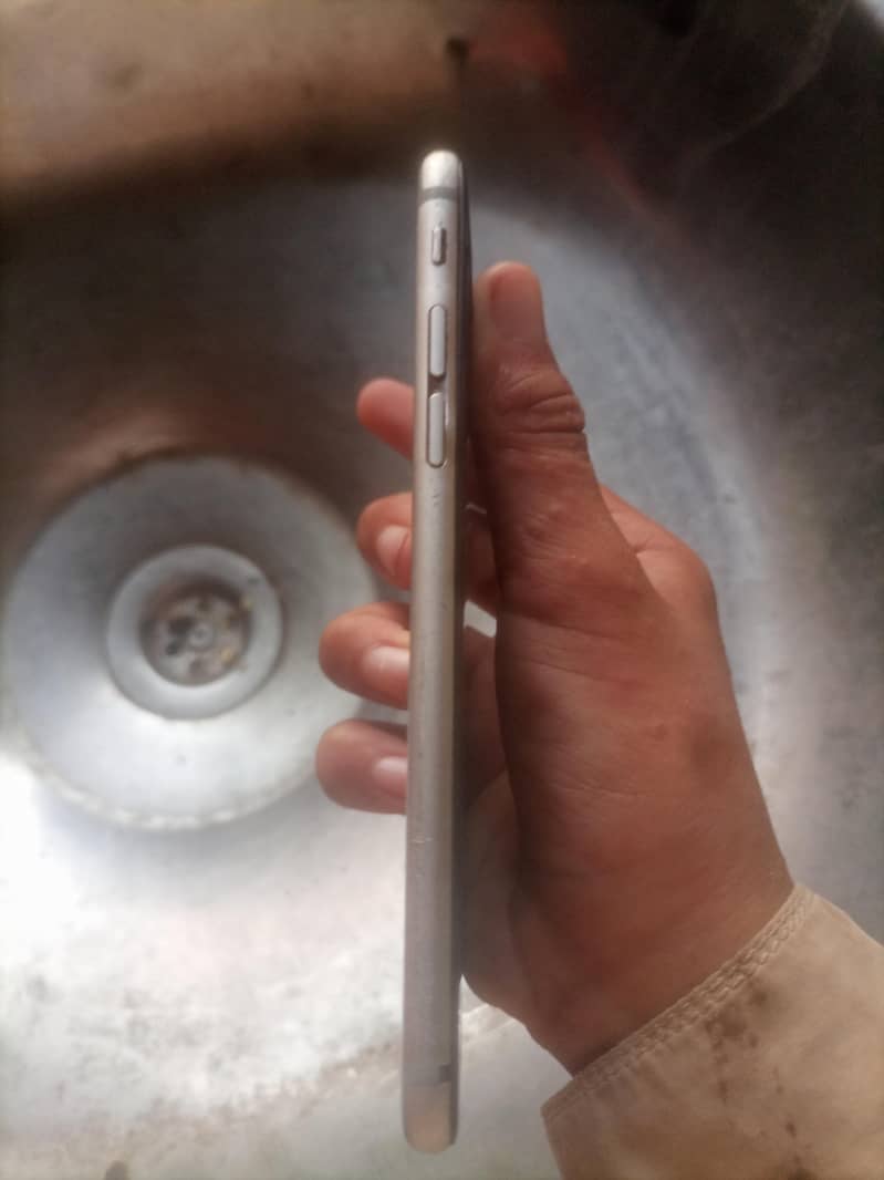 Apple iPhone 6 2