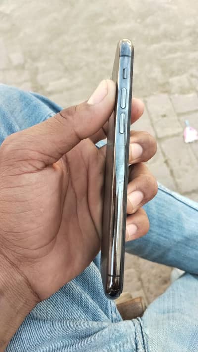 Apple iPhone 11 Pro
