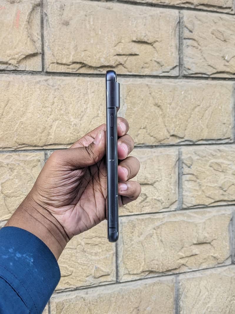 Google Pixel 8 2