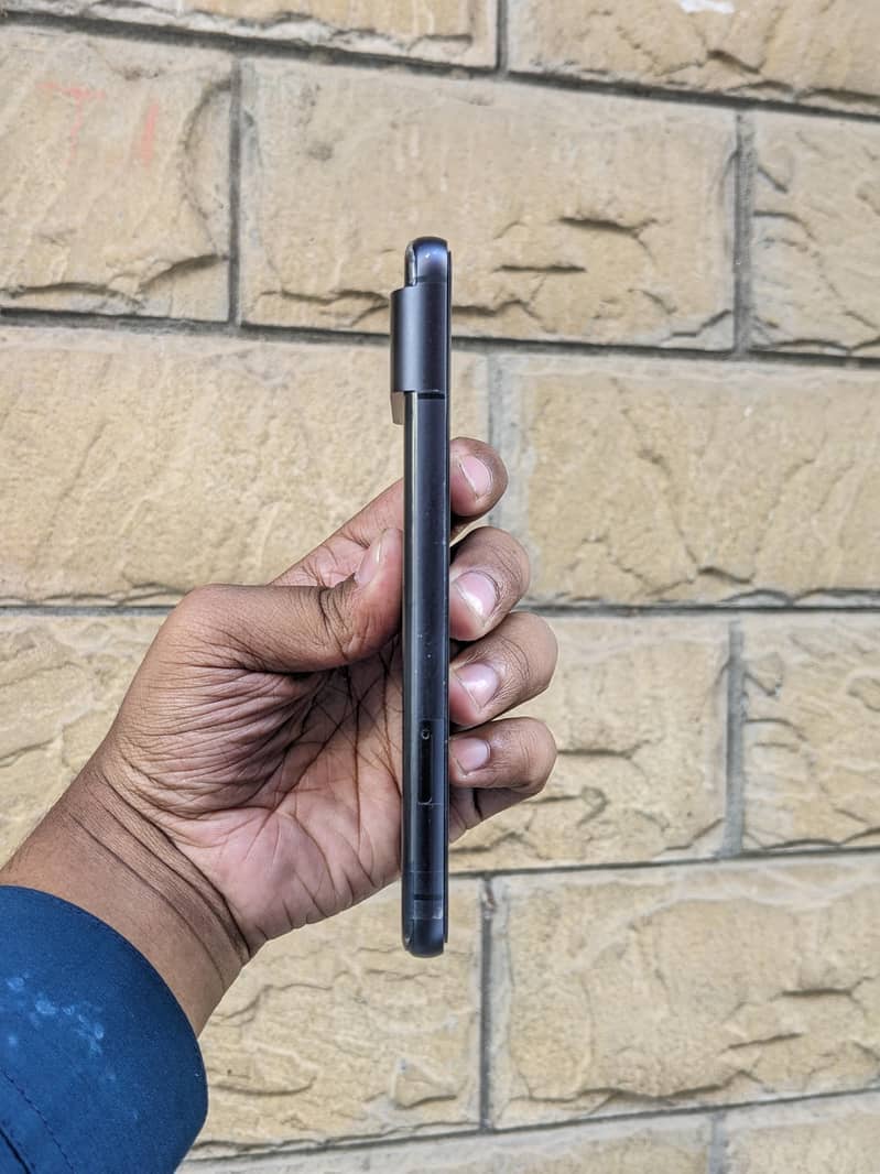 Google Pixel 8 3