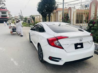 Honda civic 2020 Ug 1.8 Cvt oriel Ug