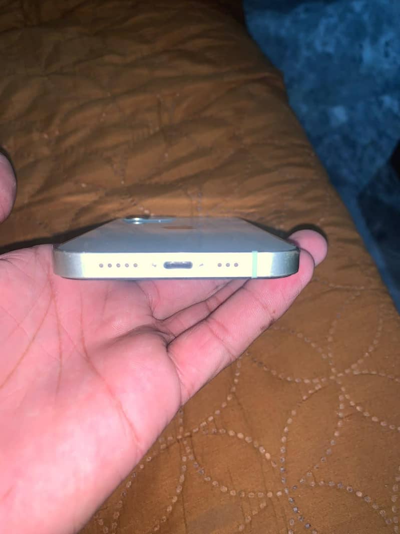 Apple iPhone 12 2