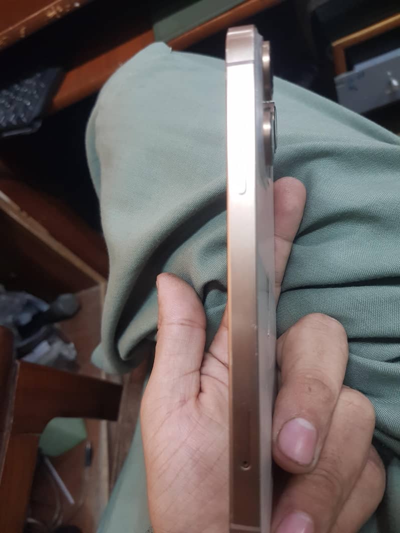Apple iPhone X 3