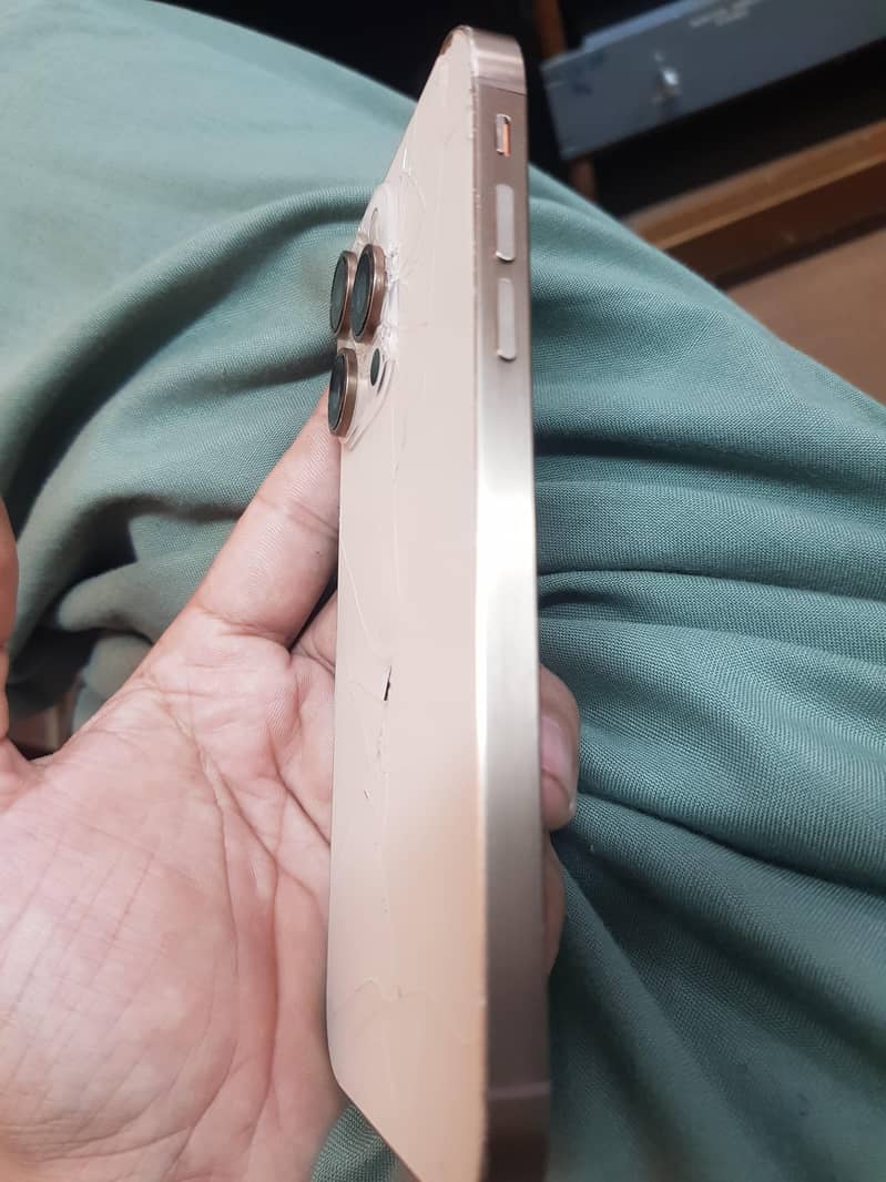 Apple iPhone X 4