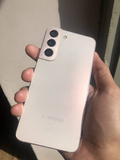 Samsung S22
