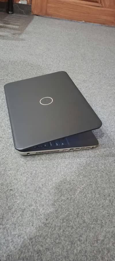 Dell core i7,4th generation,4Gb ram brh jye gi,250gb hard,