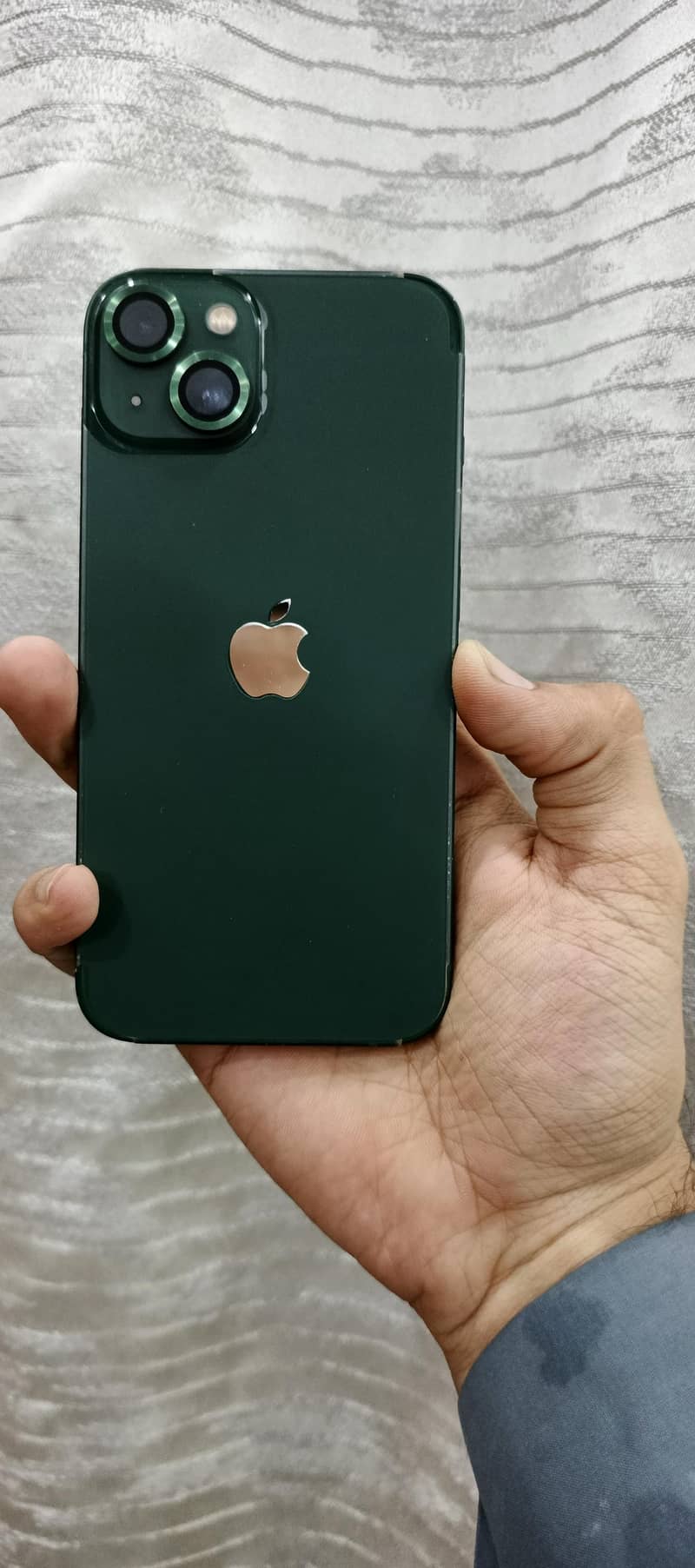 Apple iPhone 13 0