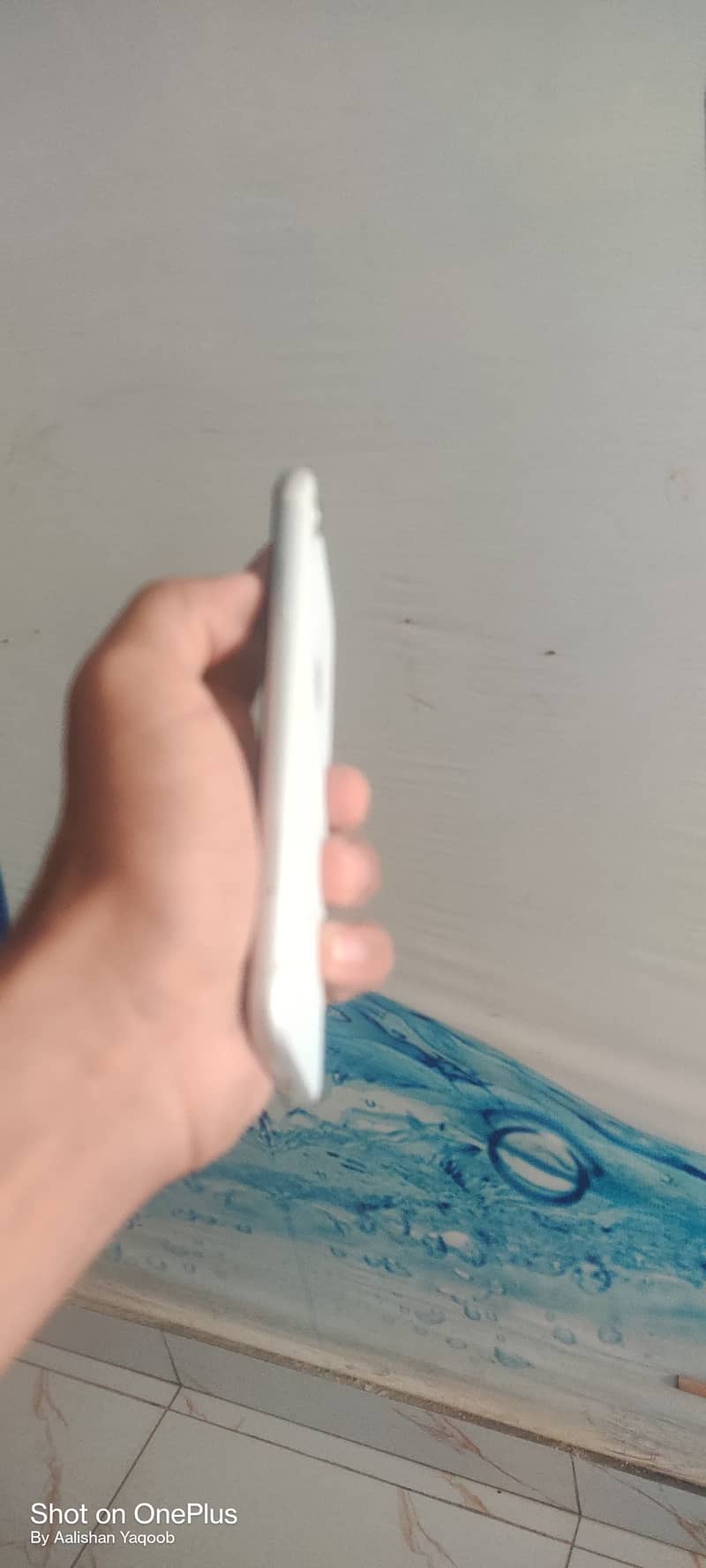iPhone XR withe beauty 2