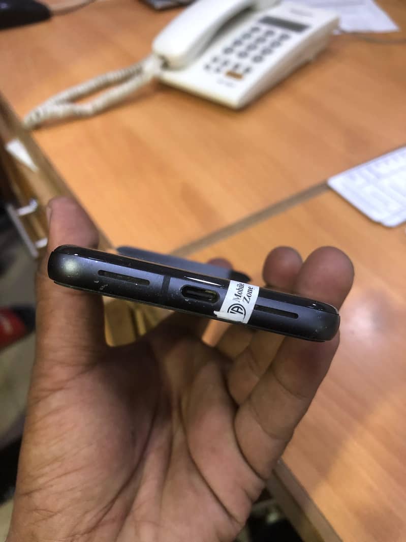 GOOGLE PIXEL 8 2
