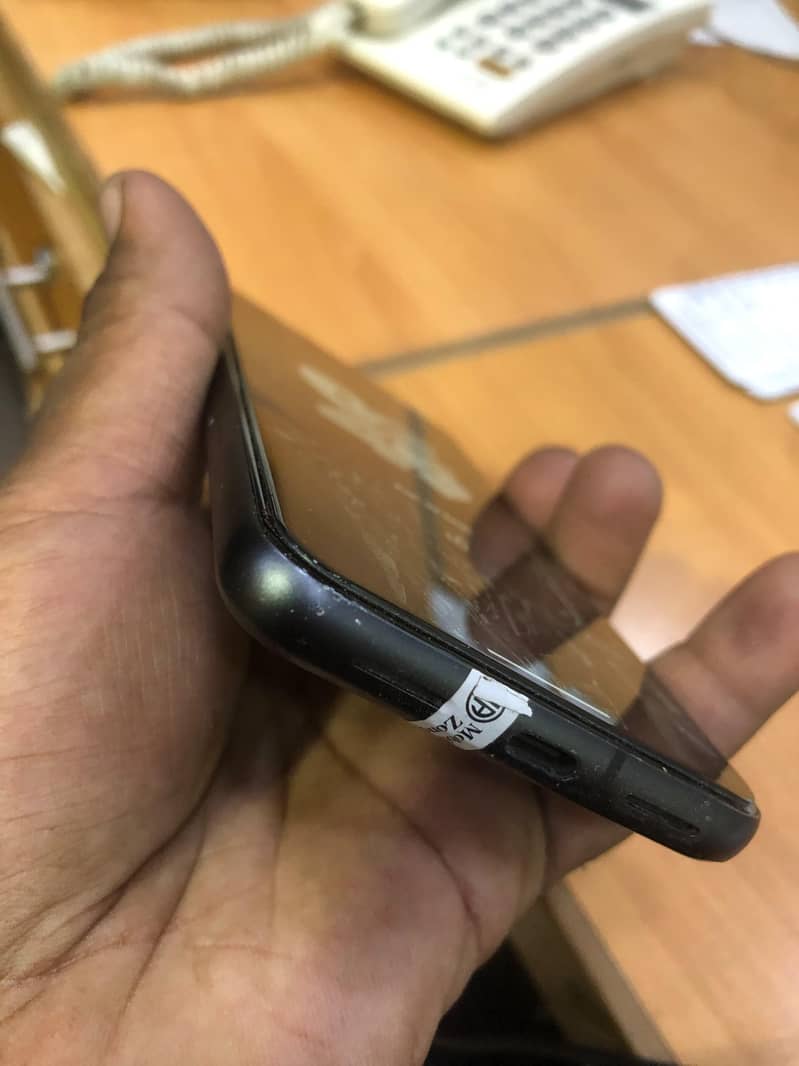 GOOGLE PIXEL 8 6