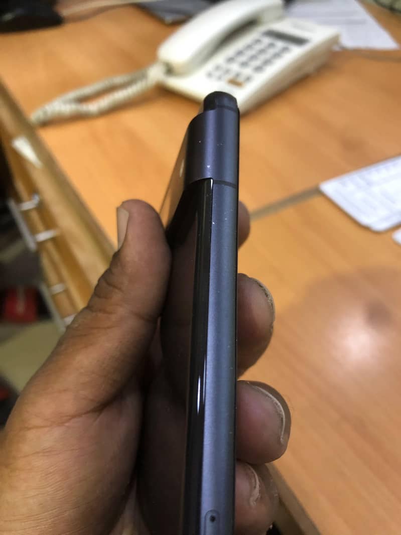 GOOGLE PIXEL 8 7