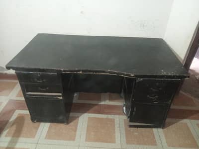 office table available