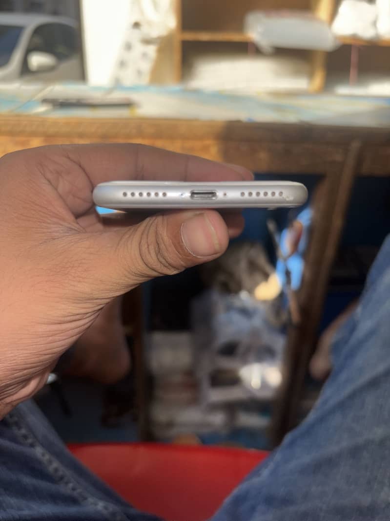 Apple iPhone 8 2