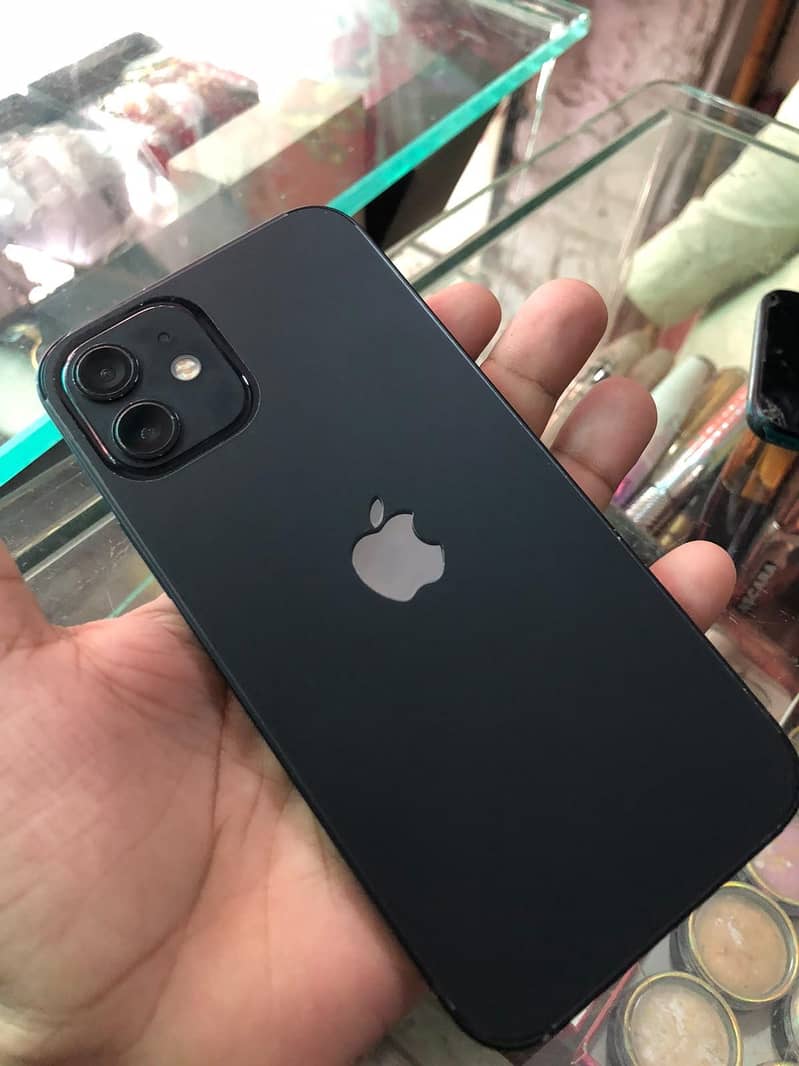 Apple iPhone 12 3