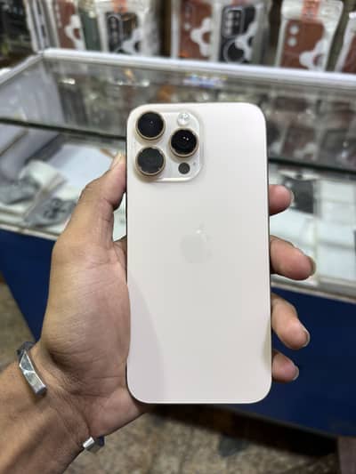 Apple iPhone 16 Pro Max