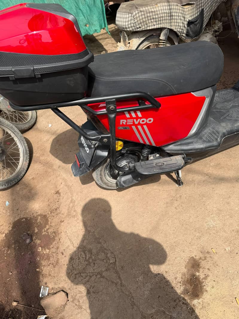 revoo a12 5