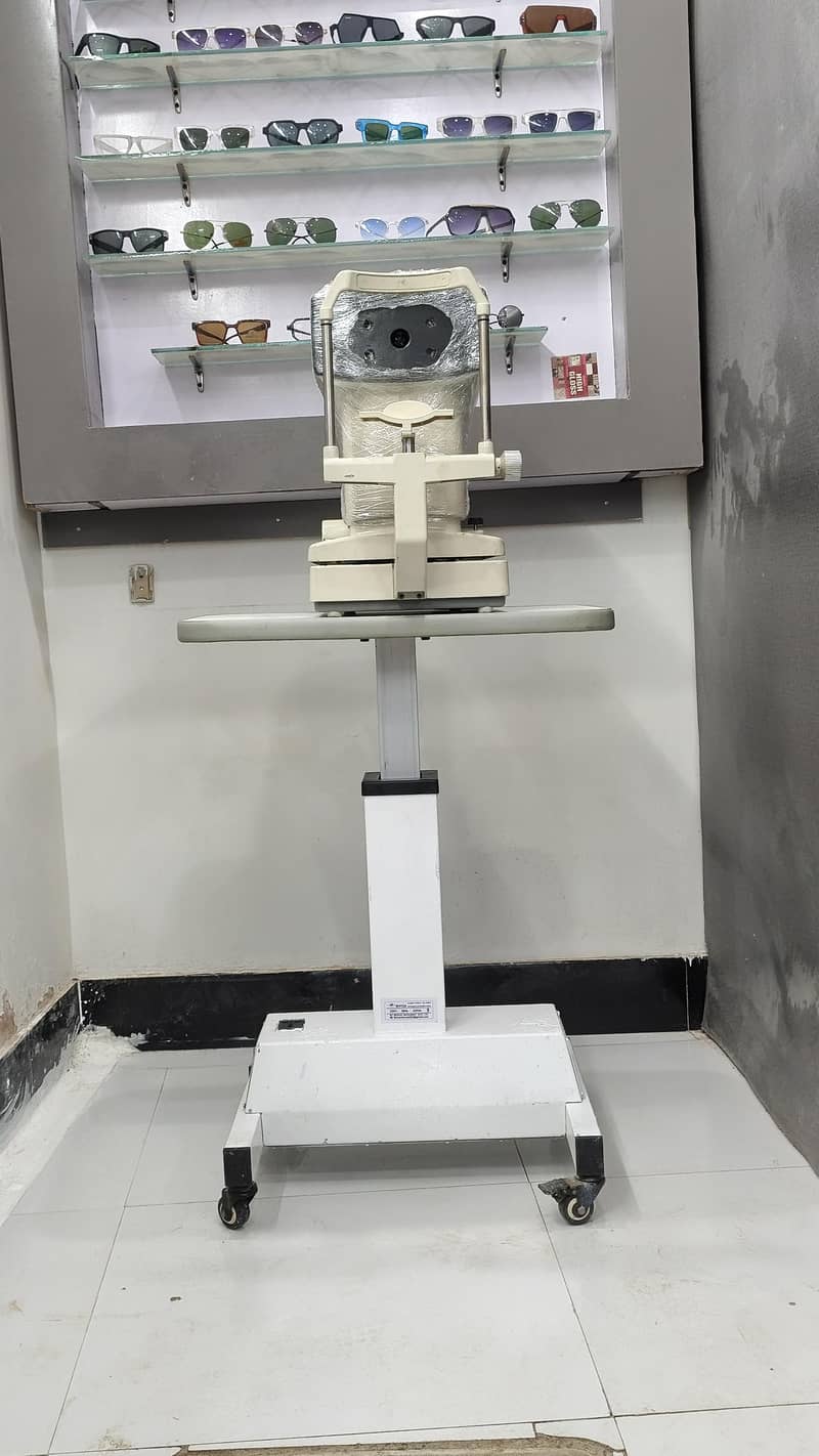 Topcon SL-2D Slit Lamp + Auto Ref Complete Setup 4