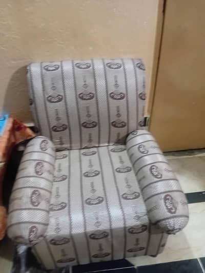 Used Sofa Set 5 Seater for sale
