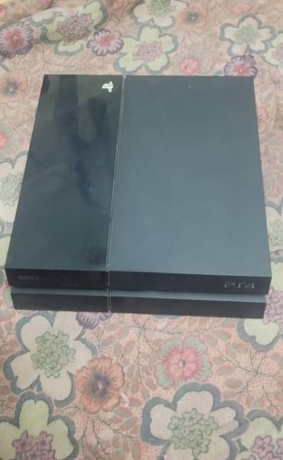 PS4 500GB JAILBREAK ALL OK WITH CONTROLLER