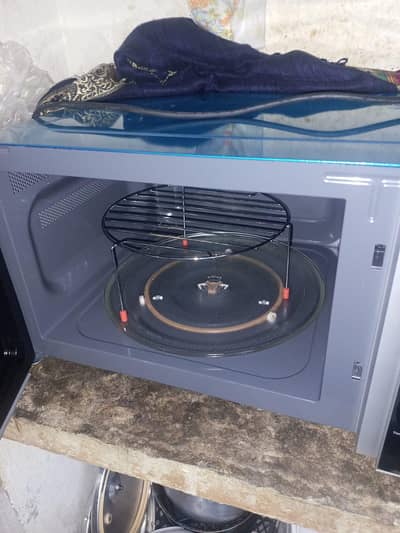 microwave oven with grill