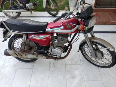 Honda 125 total genuine Bike