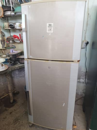 DAWLANCE 2 DOOR FRIDGE FOR SALE
