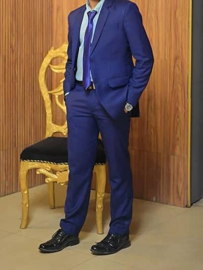 2 piessuit for men 10/10condition 1 time used