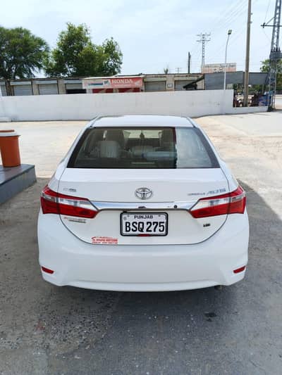 Toyota Corolla Altis 2015