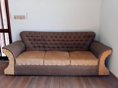7 Seater Sofa Set – Zabardast Condition