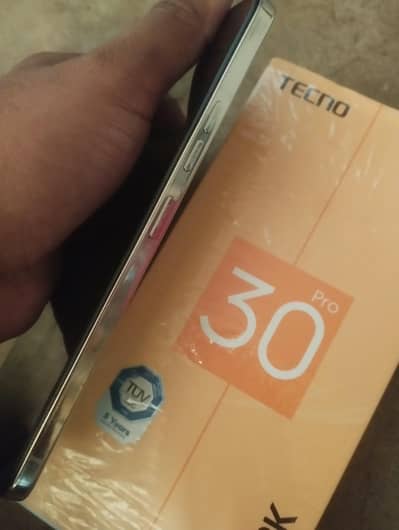 Tecno SPARK 30 Pro 16gb 128gb