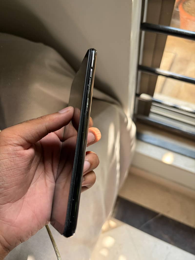 One Plus 6T 3