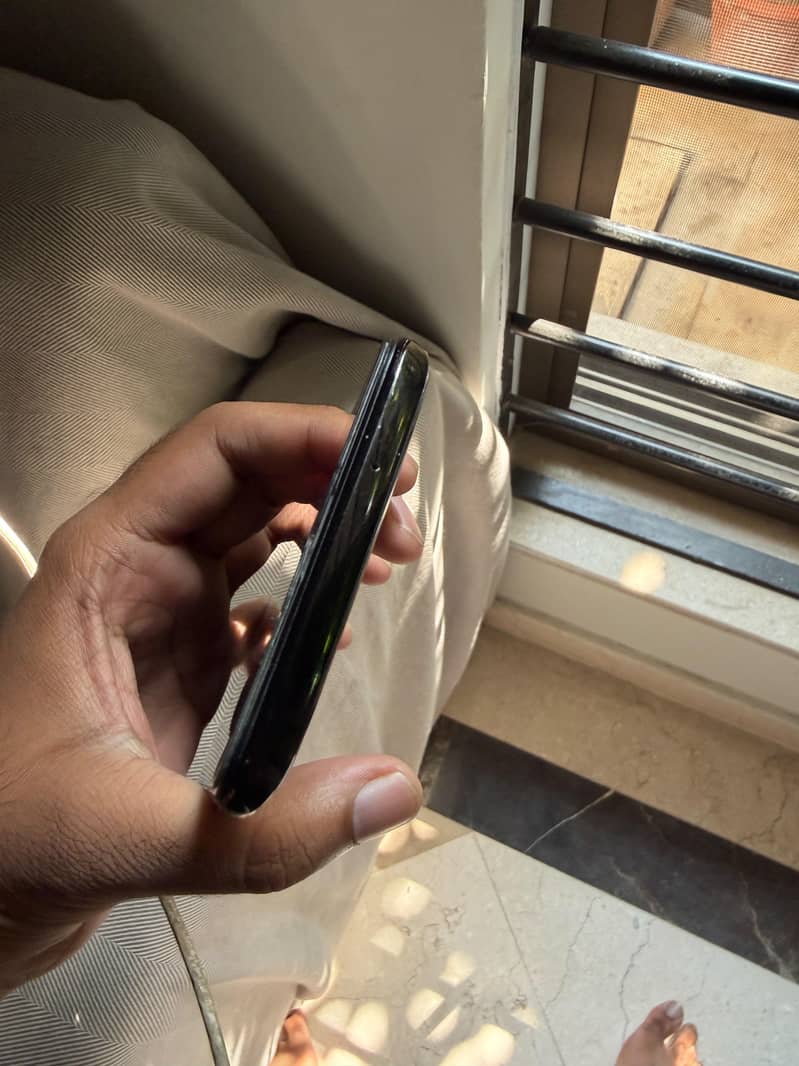 One Plus 6T 5