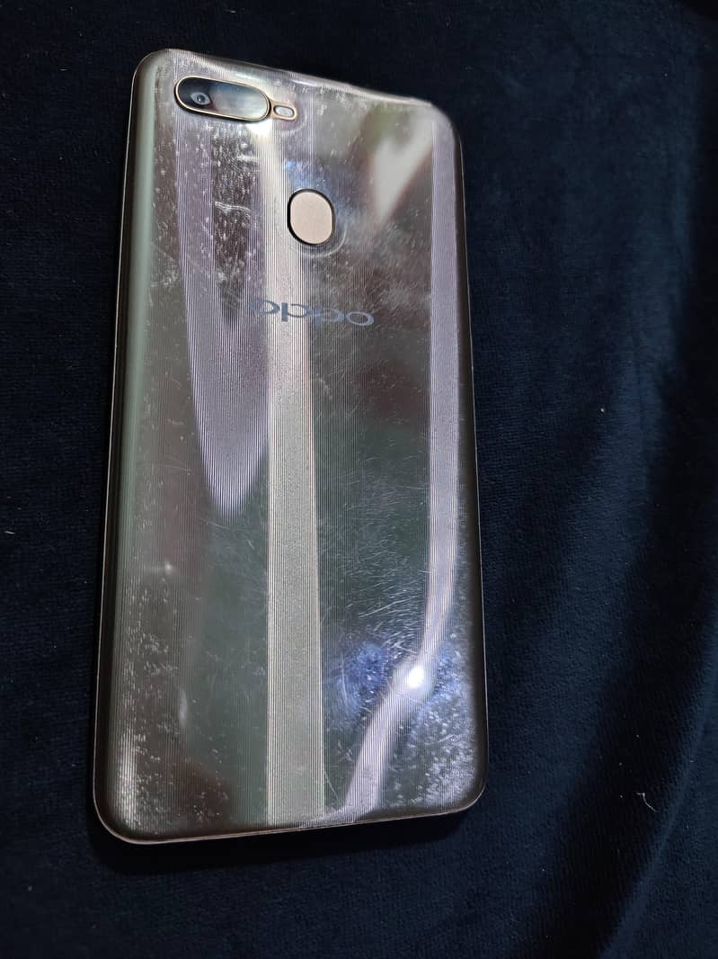 OPPO A7 9