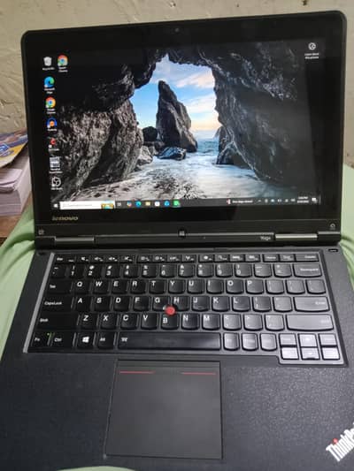 Lenovo yoga s12 laptop i3 5th gen ssd 128 *4 ddr 4 L